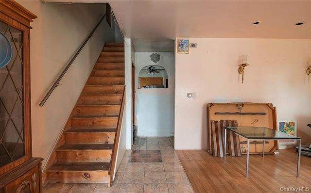 133-60 244th Street, New York City, NY 11422