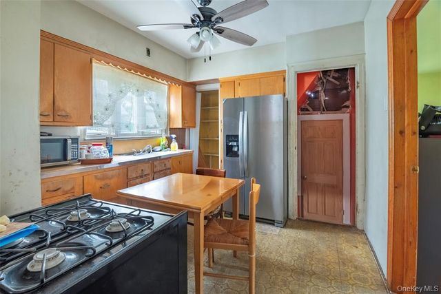 133-60 244th Street, New York City, NY 11422