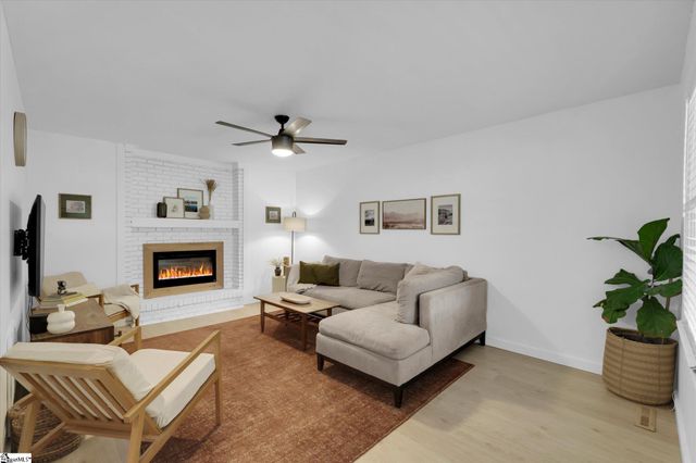 123 Mountain Chase Drive, Taylors, SC 29687