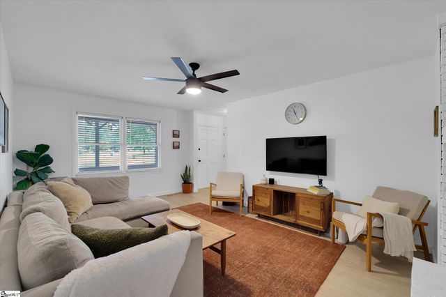 123 Mountain Chase Drive, Taylors, SC 29687