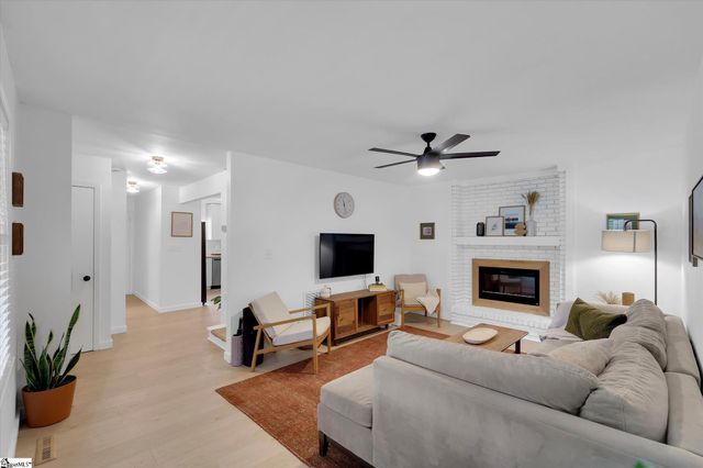 123 Mountain Chase Drive, Taylors, SC 29687