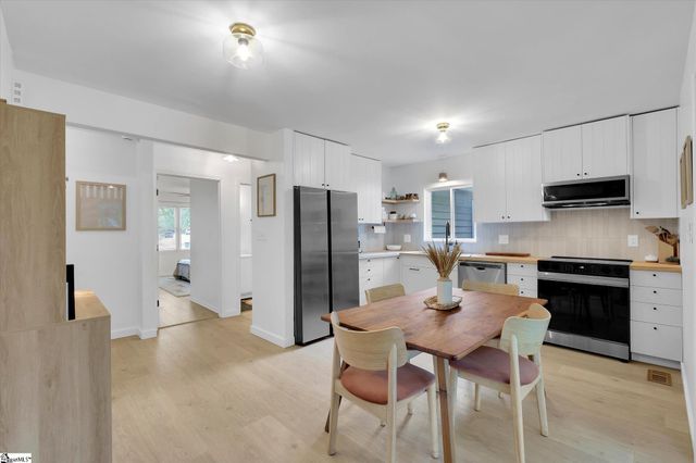 123 Mountain Chase Drive, Taylors, SC 29687