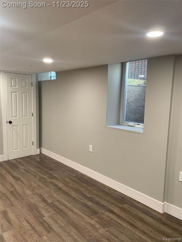 14103 Blue Skies St., Livonia, MI 48154