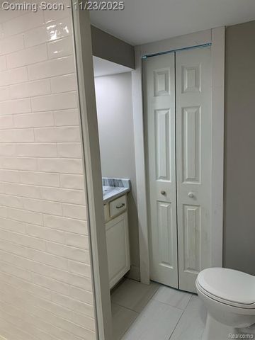 14103 Blue Skies St., Livonia, MI 48154