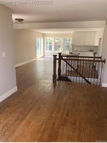 14103 Blue Skies St., Livonia, MI 48154