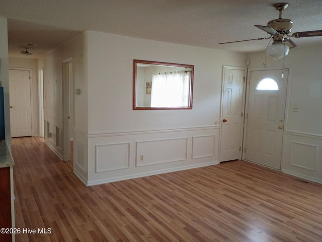 351 S 7th Street S, Aurora, NC 27806