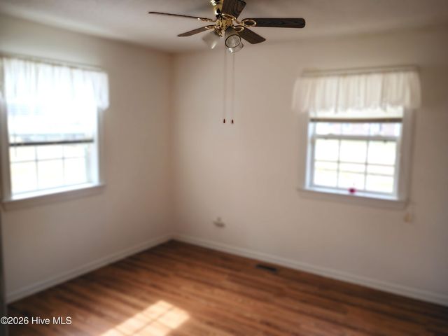 351 S 7th Street S, Aurora, NC 27806
