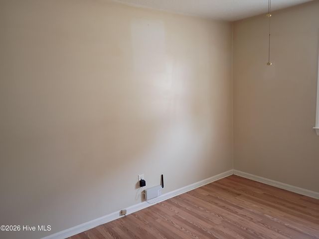 351 S 7th Street S, Aurora, NC 27806