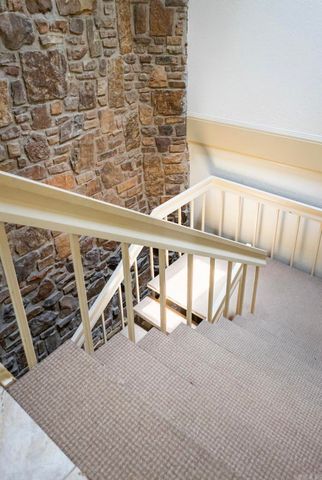 1453 Lodge Mountain Dr, Hot Springs, AR 71913