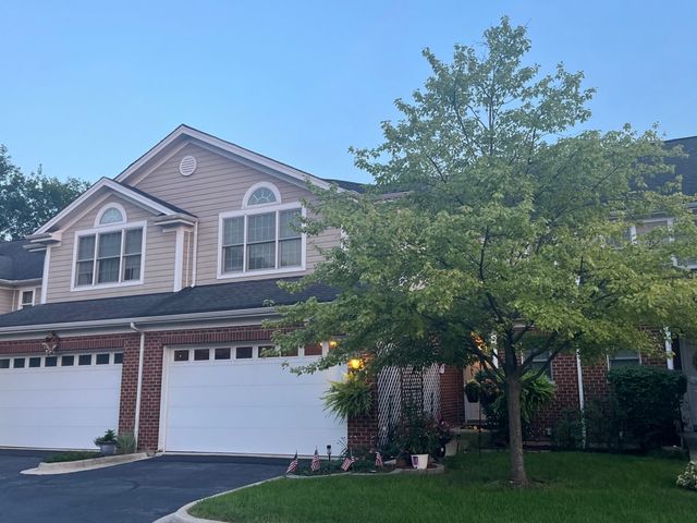 992 W Irving Park Road, Bensenville, IL 60106