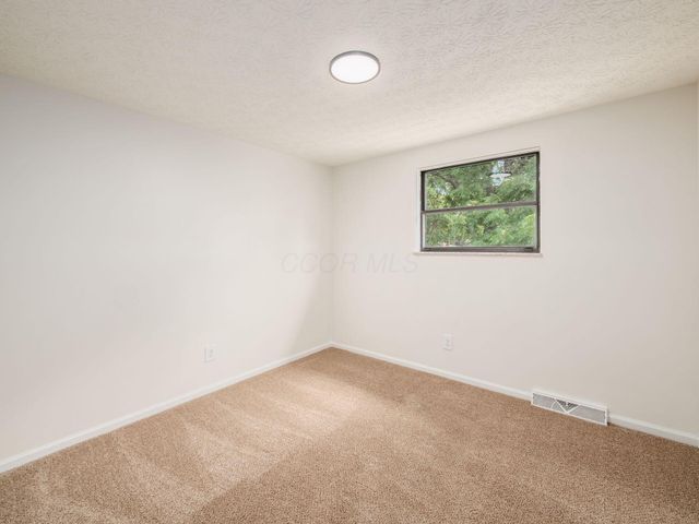 161 Somerset Road, Delaware, OH 43015