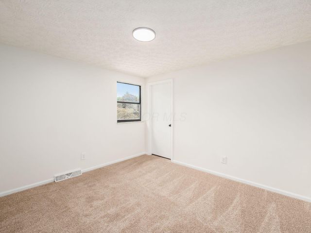 161 Somerset Road, Delaware, OH 43015