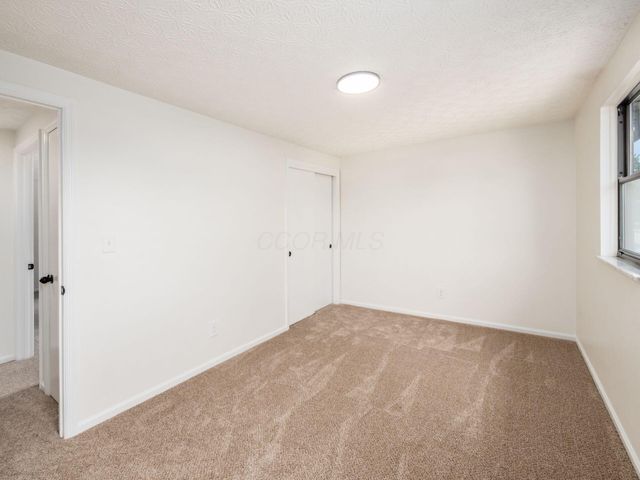 161 Somerset Road, Delaware, OH 43015