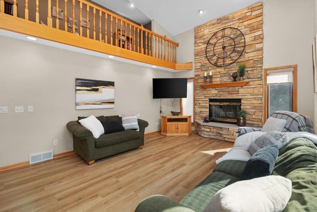 6707 Twin Lane Road, Sun Prairie, WI 53590