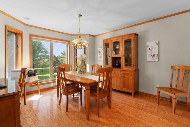 6707 Twin Lane Road, Sun Prairie, WI 53590