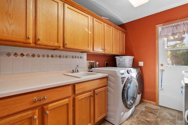 6707 Twin Lane Road, Sun Prairie, WI 53590