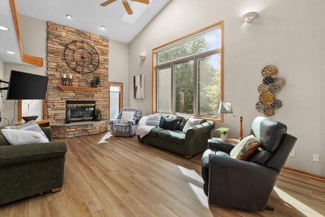 6707 Twin Lane Road, Sun Prairie, WI 53590