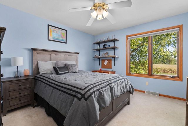 6707 Twin Lane Road, Sun Prairie, WI 53590