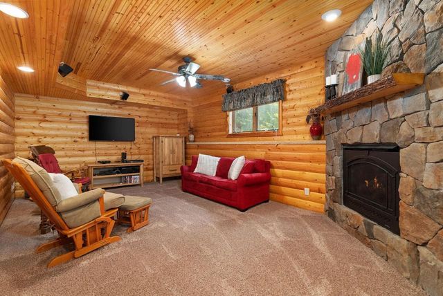 6707 Twin Lane Road, Sun Prairie, WI 53590