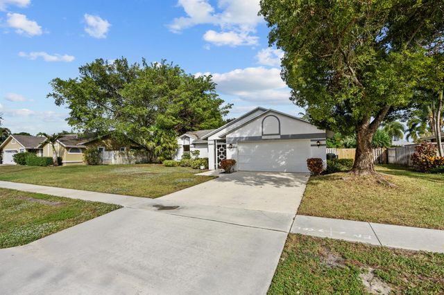 1544 Old Cypress Trail, Wellington, FL 33414