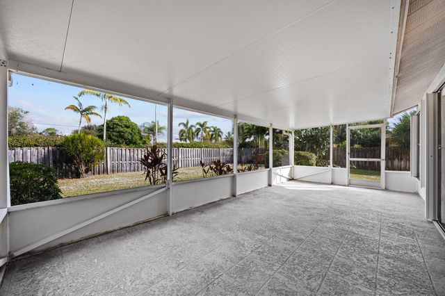 1544 Old Cypress Trail, Wellington, FL 33414