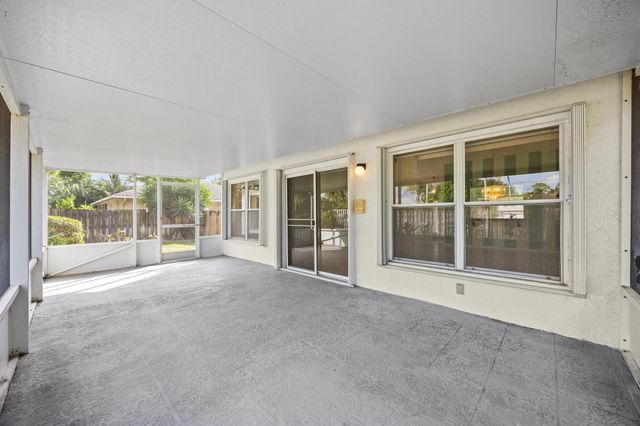 1544 Old Cypress Trail, Wellington, FL 33414