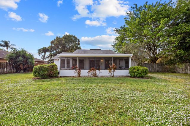 1544 Old Cypress Trail, Wellington, FL 33414