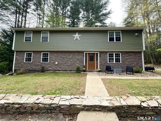 57 Dings Road, New Hartford, CT 06057