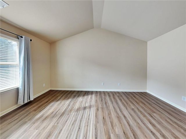 5015 Groover SE Drive, Smyrna, GA 30080