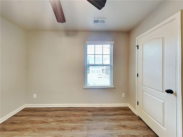 5015 Groover SE Drive, Smyrna, GA 30080