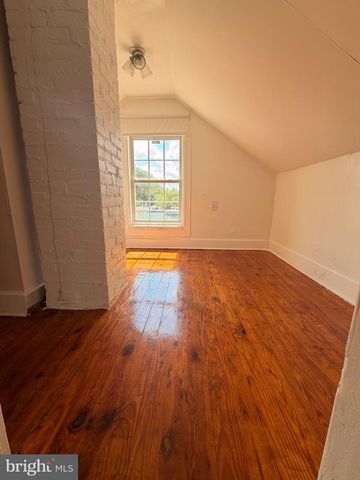 285 WARRENTON RD, Fredericksburg, VA 22405