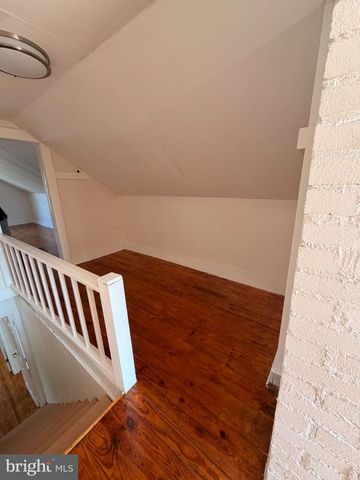 285 WARRENTON RD, Fredericksburg, VA 22405