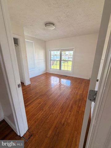 285 WARRENTON RD, Fredericksburg, VA 22405