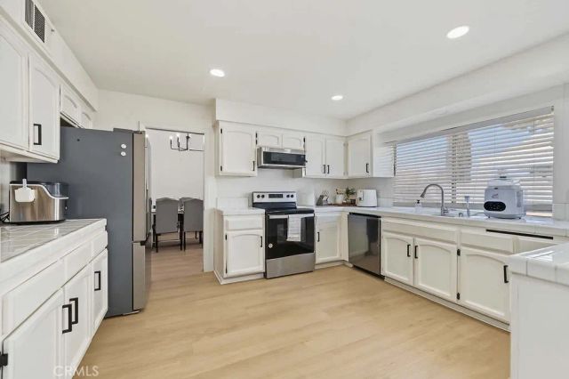 14408 San Esteban, Bakersfield, CA 93314