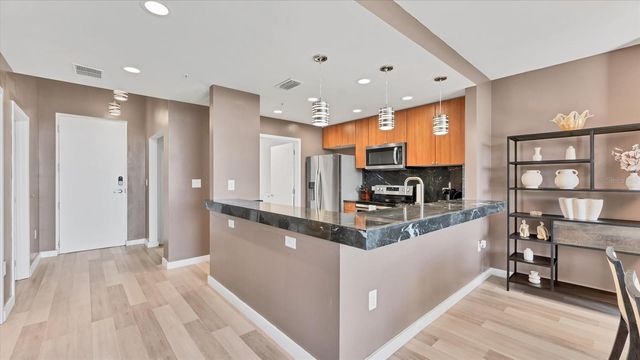 525 E JACKSON STREET 506, Orlando, FL 32801