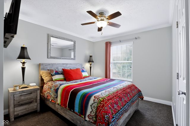869 Waveland Lane, Greenwood, IN 46143