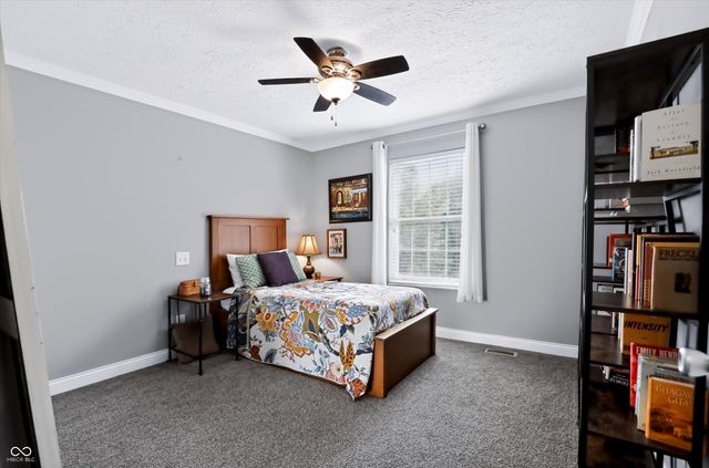 869 Waveland Lane, Greenwood, IN 46143