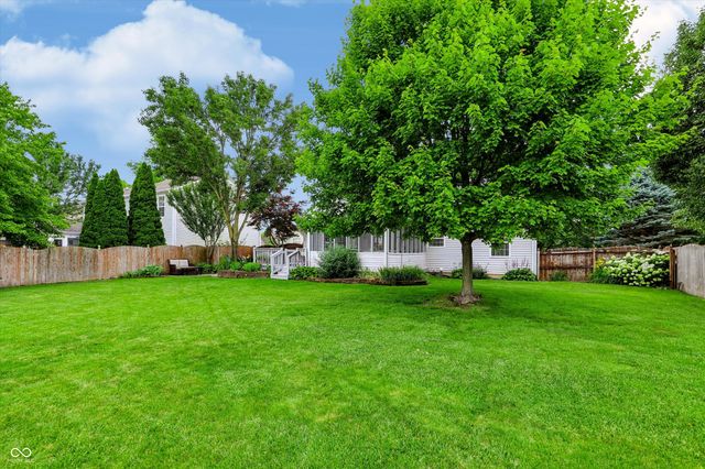 869 Waveland Lane, Greenwood, IN 46143