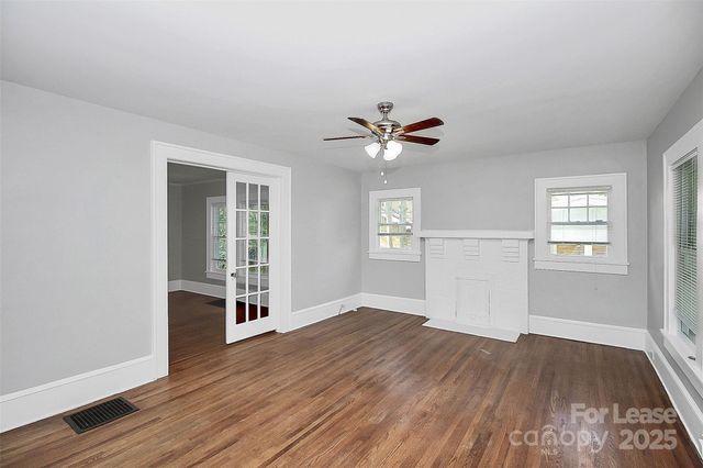 609 S South Street, Gastonia, NC 28052