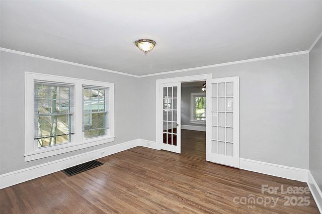 609 S South Street, Gastonia, NC 28052