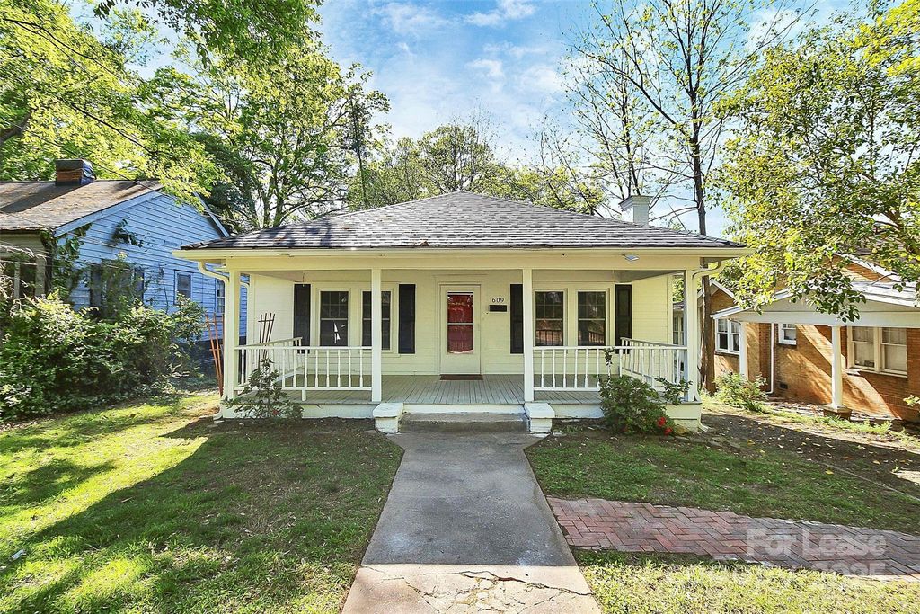 609 S South Street, Gastonia, NC 28052