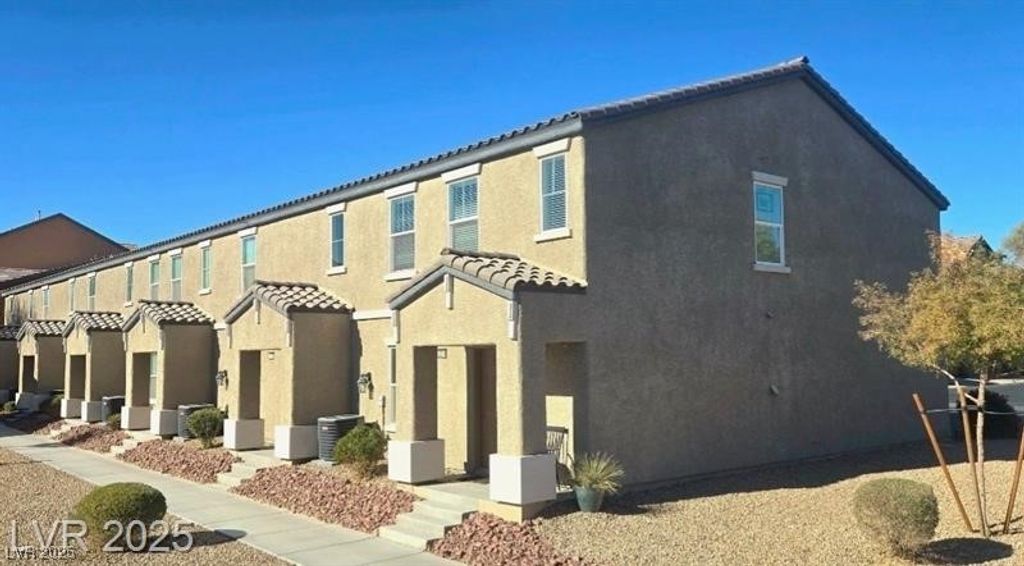 5209 Silica Chalk Avenue, Las Vegas, NV 89115