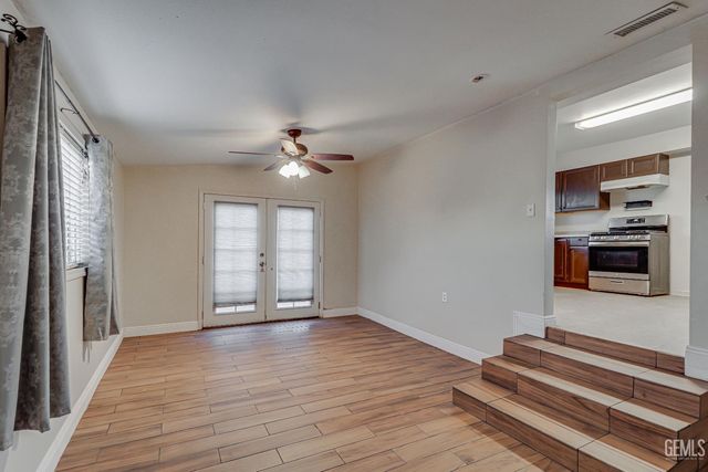 3817 Hillburn Road, Bakersfield, CA 93306