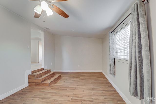 3817 Hillburn Road, Bakersfield, CA 93306