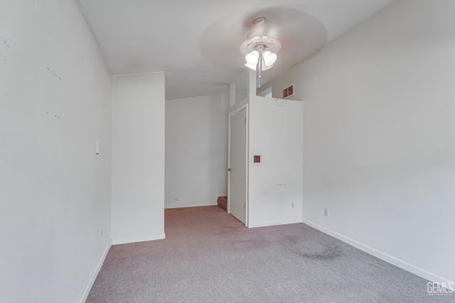 3817 Hillburn Road, Bakersfield, CA 93306