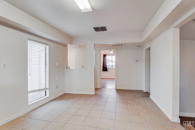 3817 Hillburn Road, Bakersfield, CA 93306