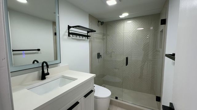 4483 Luxemburg Court 201, Lake Worth, FL 33467