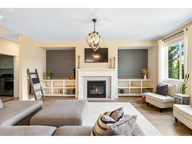 1815 S 47TH Pl, Ridgefield, WA 98642