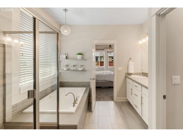 1815 S 47TH Pl, Ridgefield, WA 98642