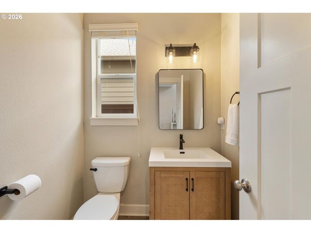 1815 S 47TH Pl, Ridgefield, WA 98642